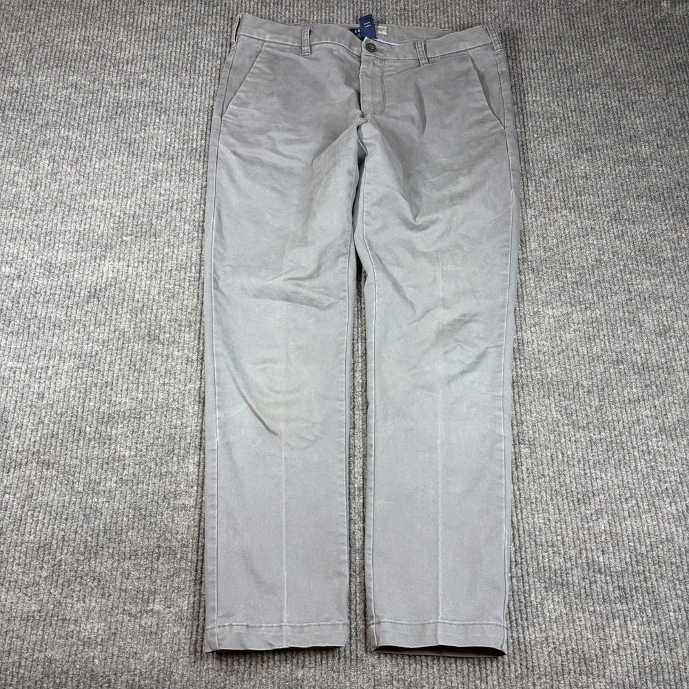 Izod Chino Pants Men 34x30 Gray Slim Fit Cotton Stretch Straight Leg Resort Wear
